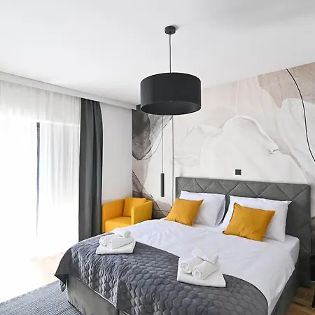 Blu - Private Heated Pool And Billiard