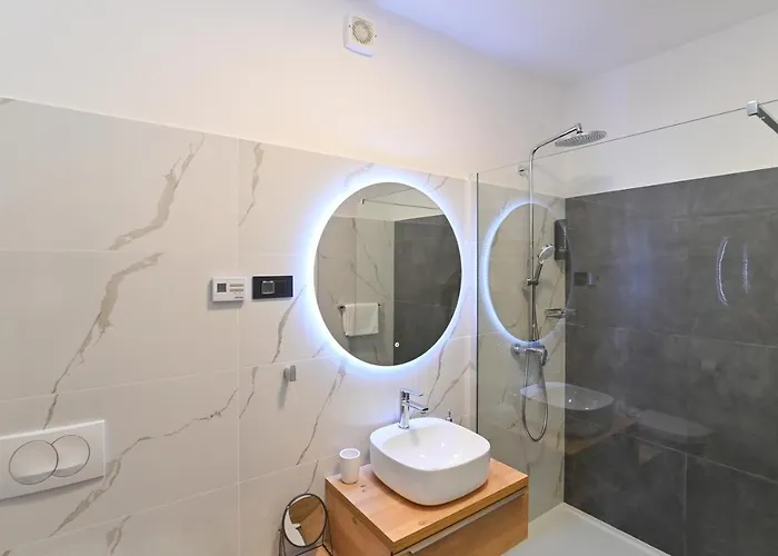 Blu - Private Heated Pool And Billiard Βίλα Veprinac